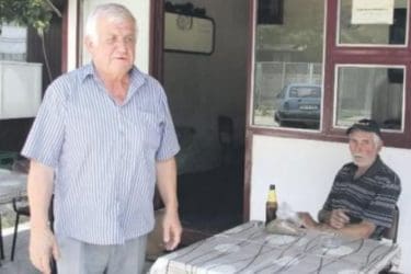 Најсретнија кафана у Херцеговини: Газда кафане удао шест конобарица!