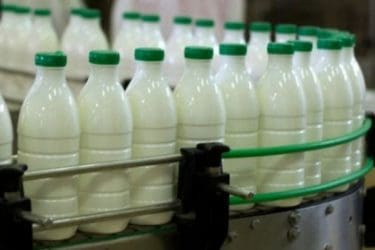 Млекари РС: Ако се не забрани увоз хрватског млека, блокираћемо границу!