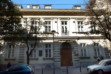 Католичка црква тражи и касарну гарде у Београду