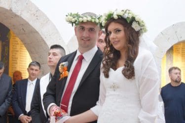 НАКОН 25 ГОДИНА: Историјско вјенчање у васкрслим Пребиловцима