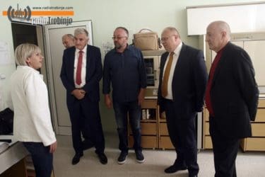 Билећа: Влада Српске улаже напоре да стабилизује Дом здравља