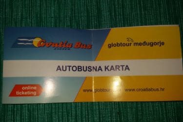 МИТРОВДАНАК, А ХАЈДУЦИ РАДЕ: Шта све пише на аутобуској карти Требиње-Београд?