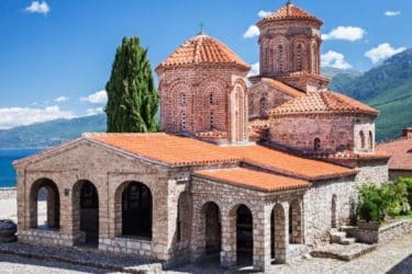 Скупштина Македоније прогласила албански језик за службени