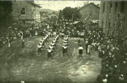 Zenski podmladak na sletu u Capljini 1924