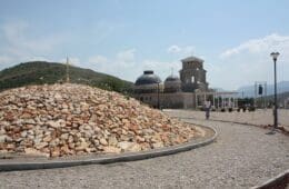 ПРЕБИЛОВЦИ ЗНАМЕН: Потребна помоћ за организацију ходочасничког путовања из Србије
