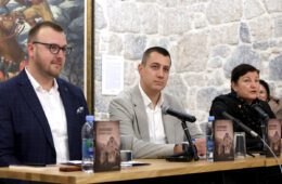 ДОЛИНА СУЗА: Историчар Симо Радић документовао истину о геноциду у Херцеговини Popovo dolina suza2jpg